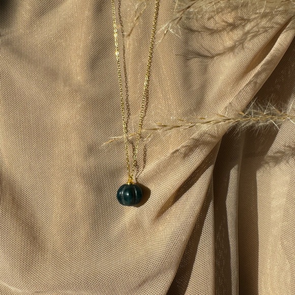 Pumpkin Crystal Gemstone Gold Necklaces - Picture 13 of 13